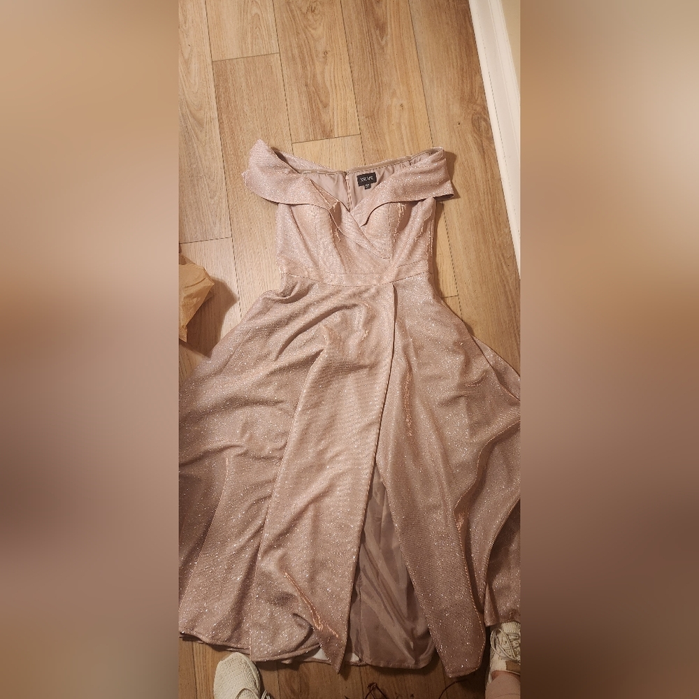Elegant Off-Shoulder Shimmering Champagne Rose Dress - Picture 3 of 3